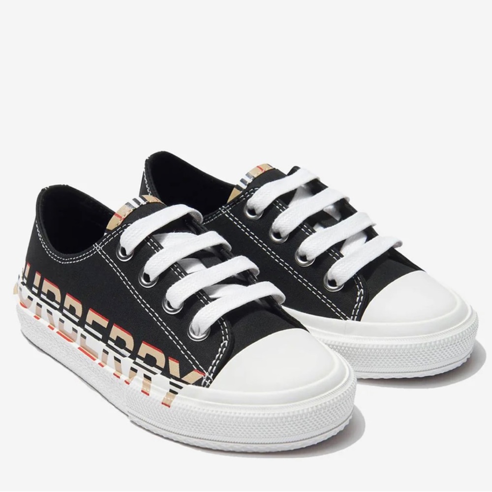 BURBERRY KIDS
Kids Mini Larkhall Lace Up Trainers